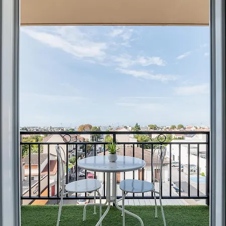 Chic & Chill - Aeroport Cdg - Paris - Parking Prive Le Blanc-Mesnil